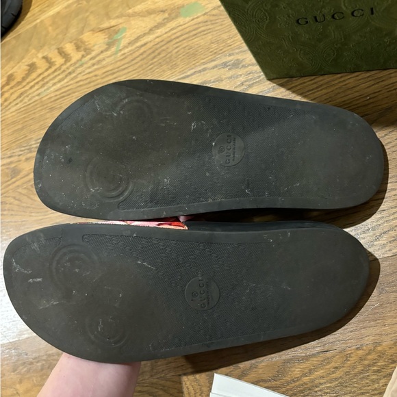 Excellent Condition Authentic Gucci Bloom Slides! 🌸 - Picture 7 of 9